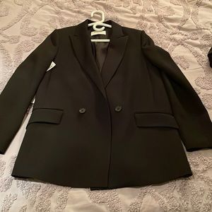 Brand-new with tags Aritzia Babaton ‘Janson’ blazer in a size XS